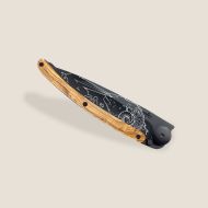 Dárkový kapesní nůž Deejo Tattoo Black 37g, olive wood, znamení zvěrokruhu